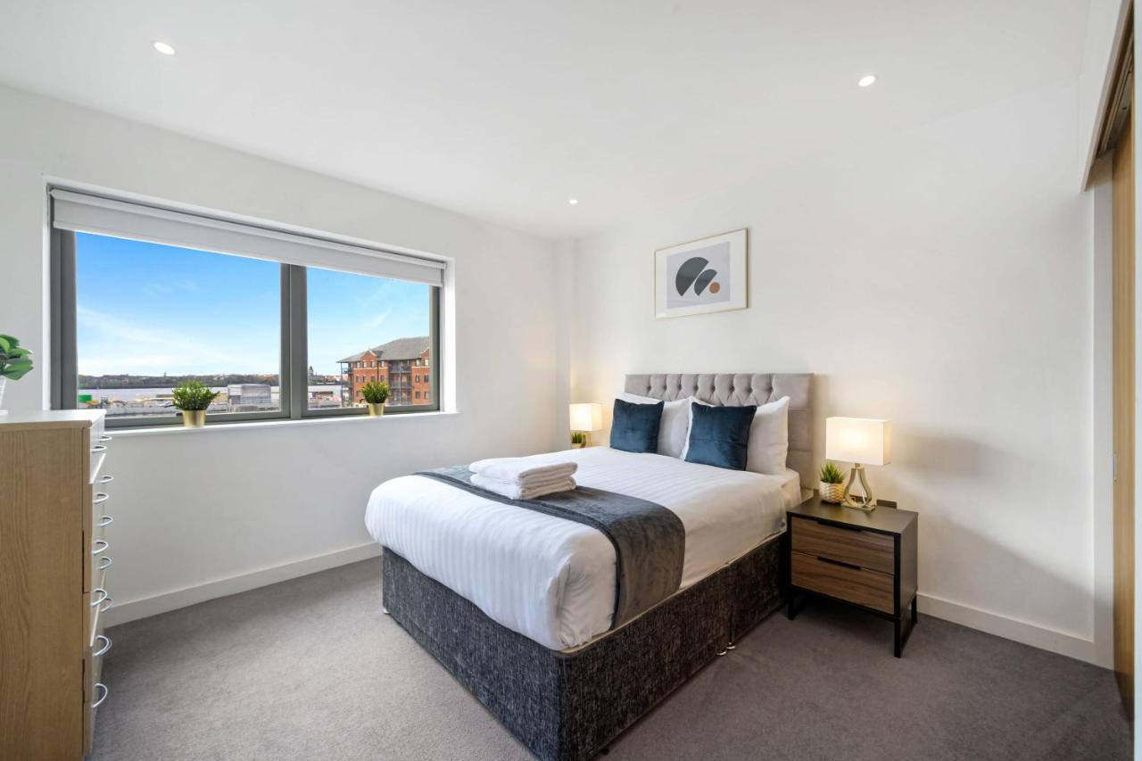 Host & Stay - Waterfront View Liverpool Exterior photo