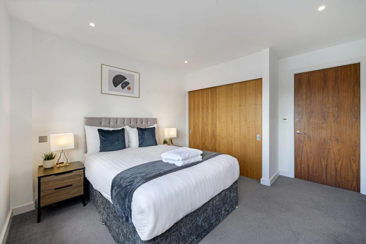 Host & Stay - Waterfront View Liverpool Exterior photo
